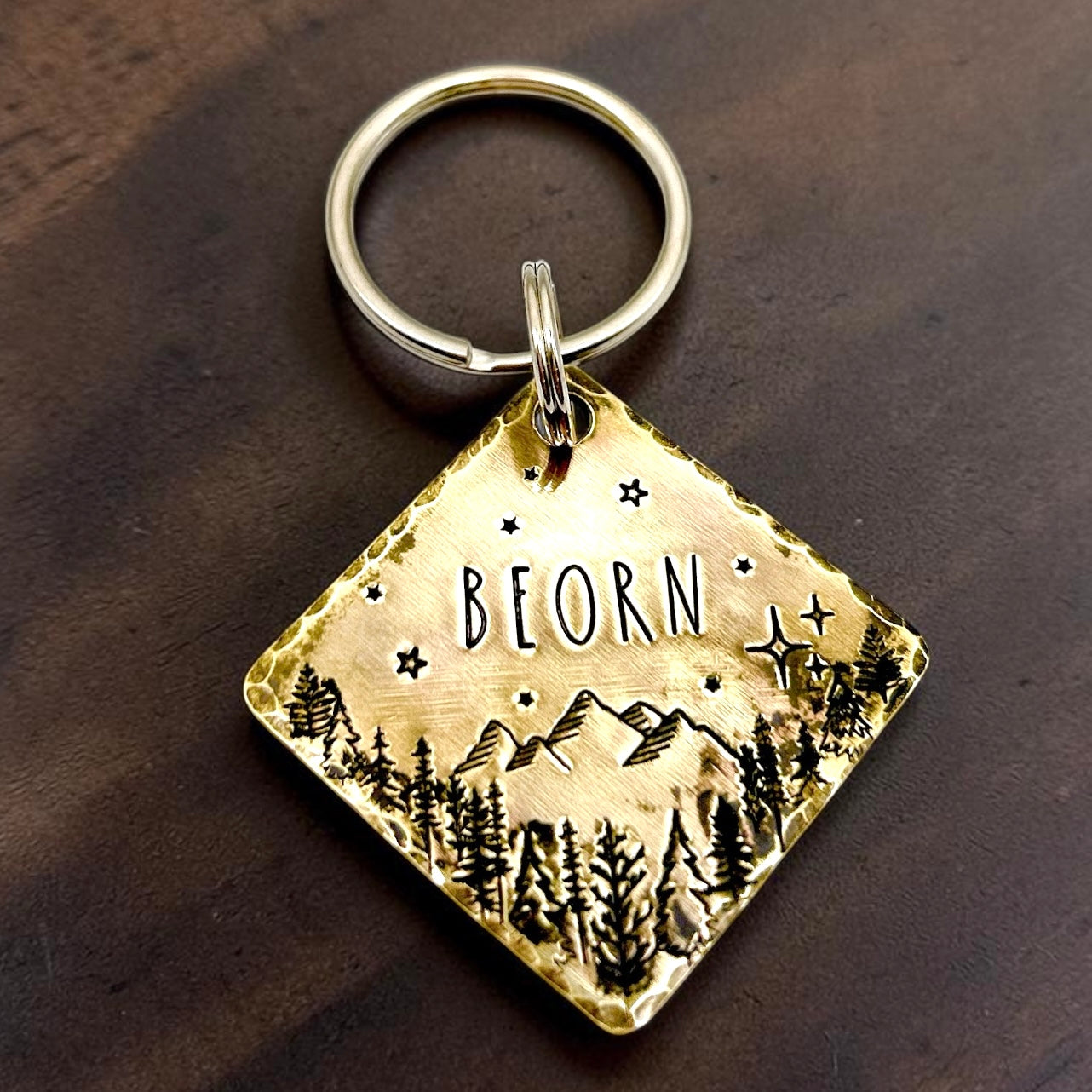 Médaille Personnalisée pour Chien, Forêt et Arbres, Médaillon en Laiton